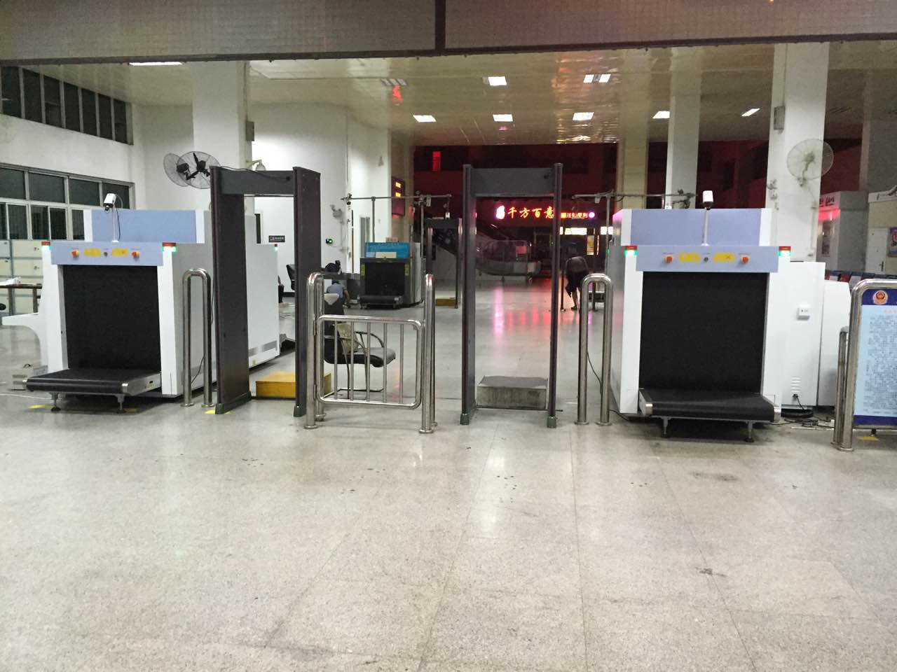 Equipo de seguridad de detección de carga de equipaje de bodega del aeropuerto